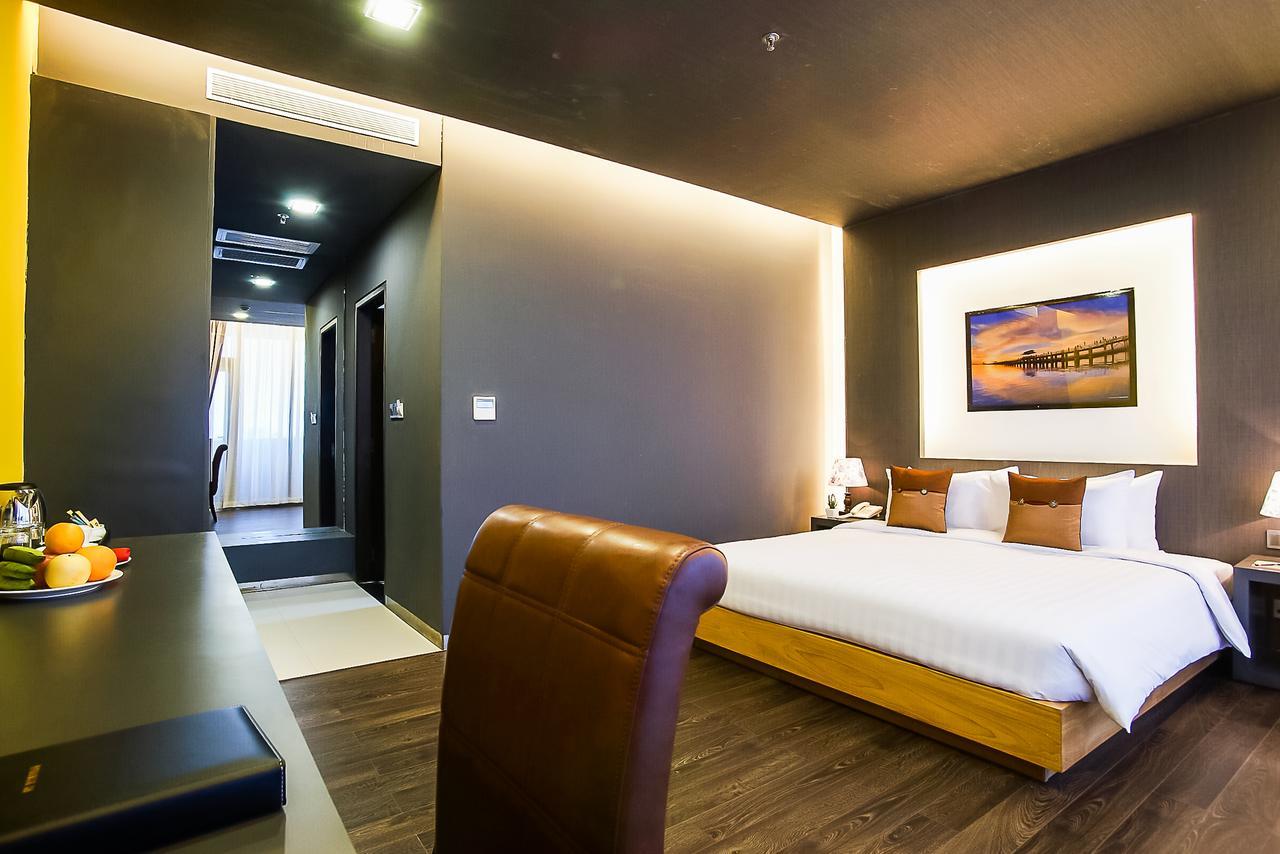 Tryp By Wyndham Yangon Exterior foto