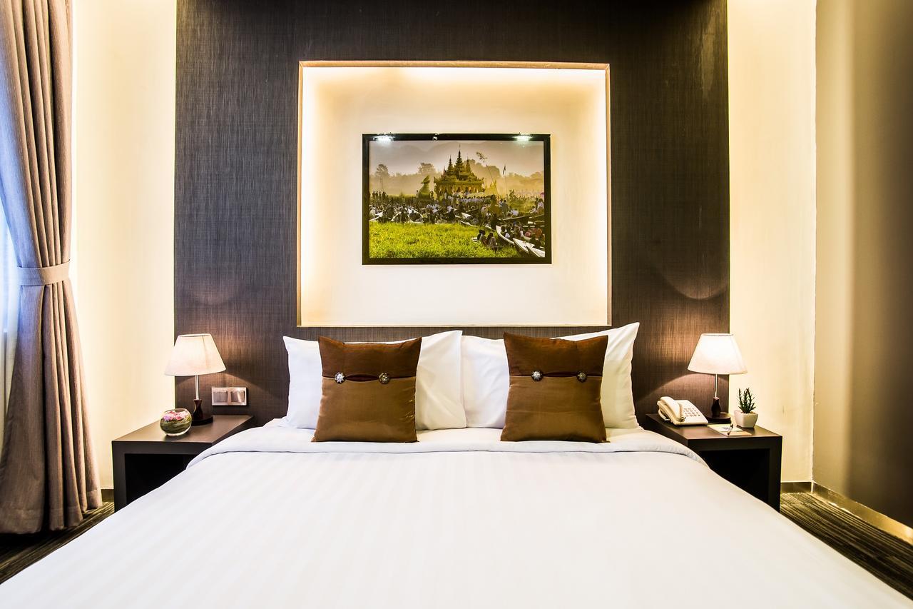 Tryp By Wyndham Yangon Exterior foto