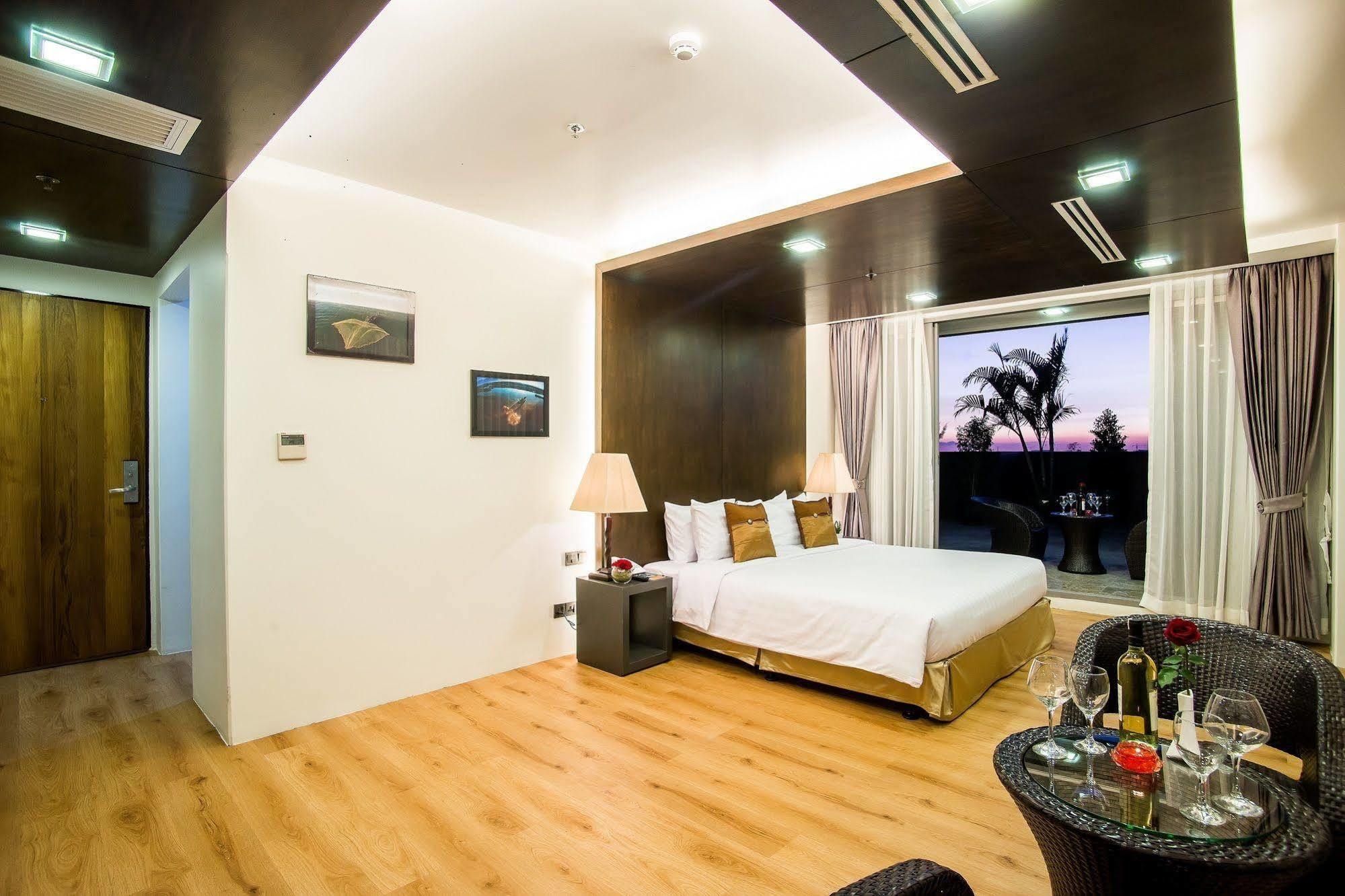 Tryp By Wyndham Yangon Exterior foto