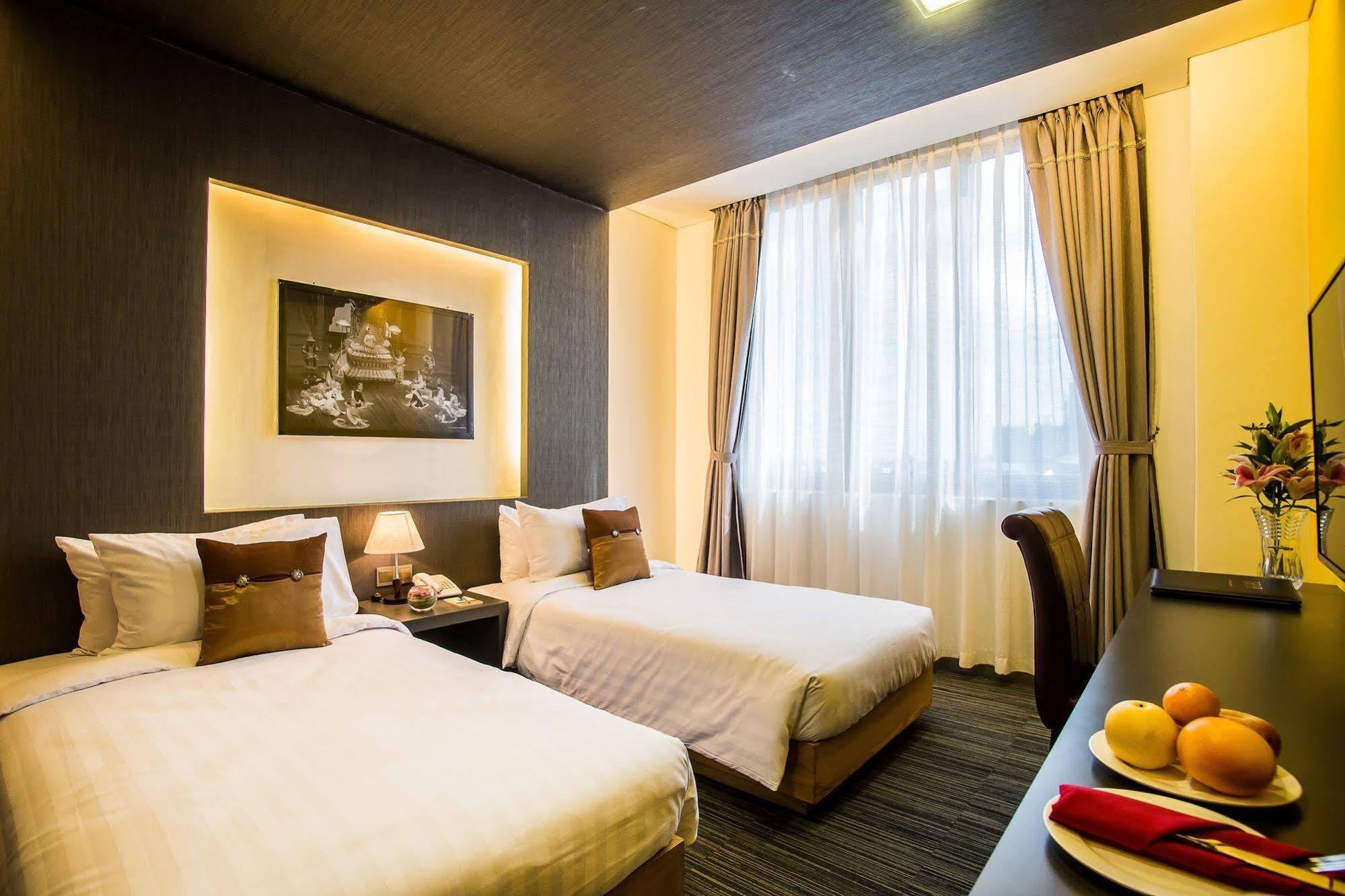 Tryp By Wyndham Yangon Exterior foto